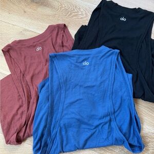 Set of 3 alo heat wave tanks size small